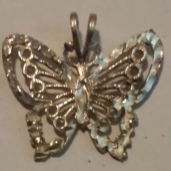 Silver Charm Or Pendant For Necklace Butterfly 5/8" x 3/4" - Picture 2 of 2